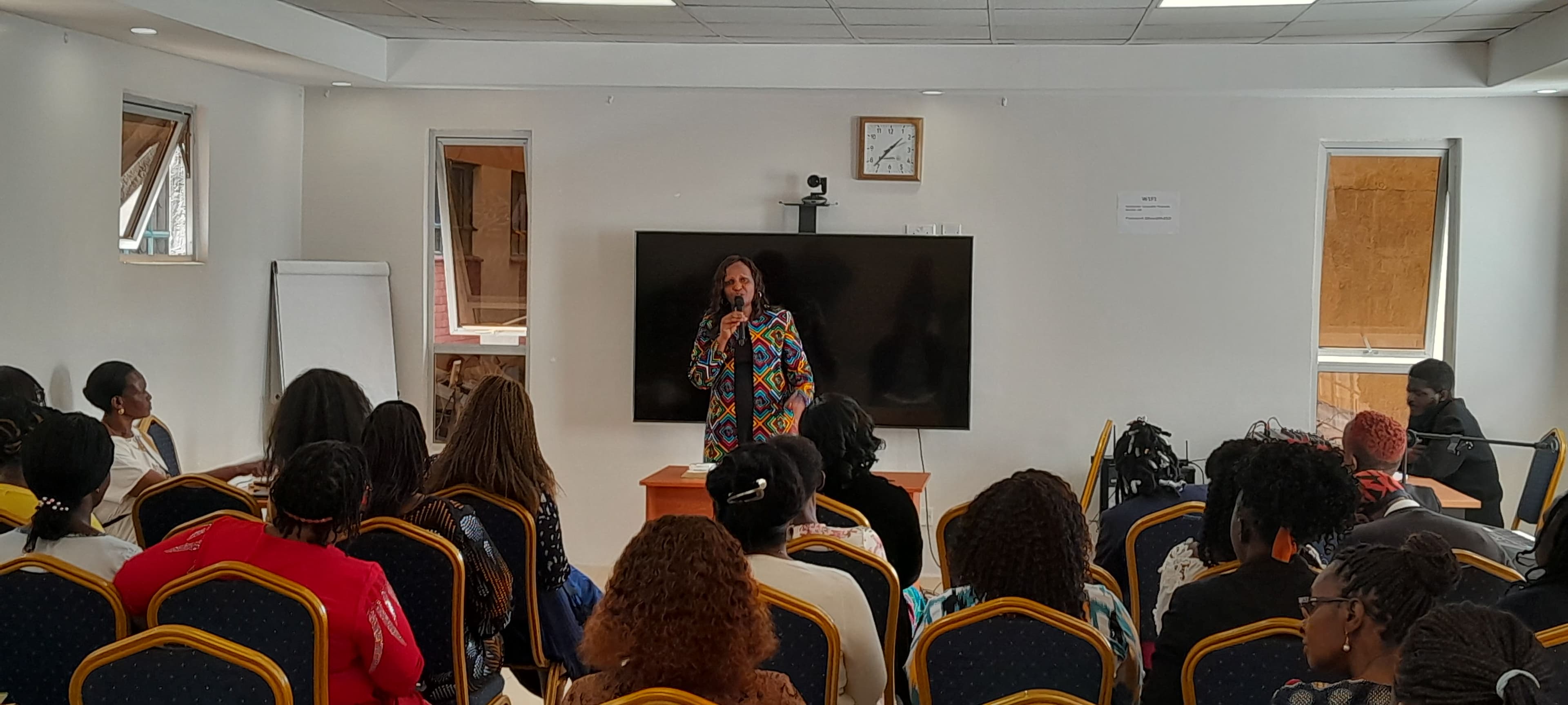 Women networking at a WiM event